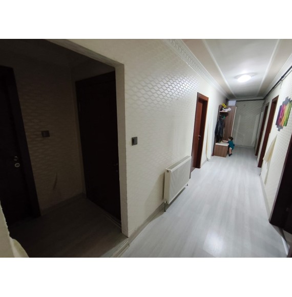 YAYLA'DA ASANSÖRLÜ 4+1 ÇİFT BALKONLU SATILIK DAİRE