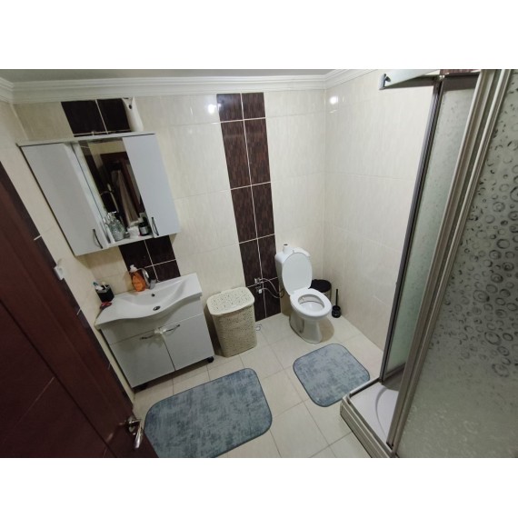 YAYLA'DA ASANSÖRLÜ 4+1 ÇİFT BALKONLU SATILIK DAİRE