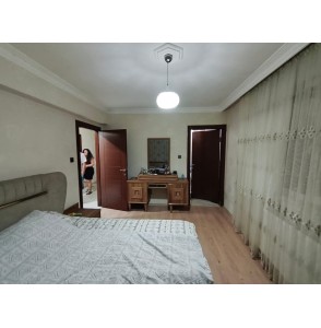 YAYLA'DA ASANSÖRLÜ 4+1 ÇİFT BALKONLU SATILIK DAİRE